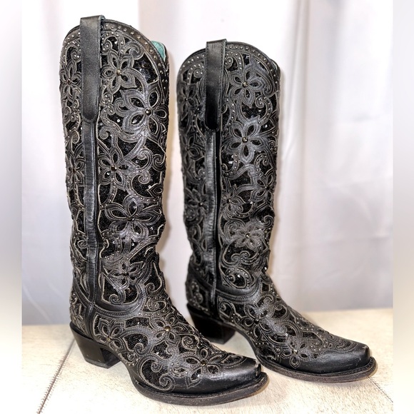 SOLD - Corral Women’s Floral Inlay Western Boots-Snip Toe - Picture 4 of 11